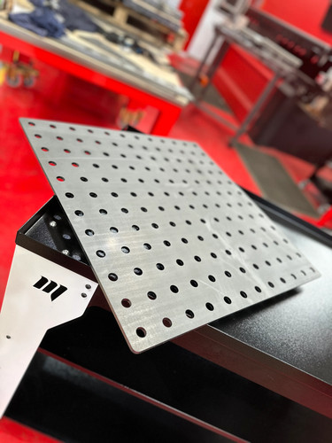Welding top fixture plate weld - top,